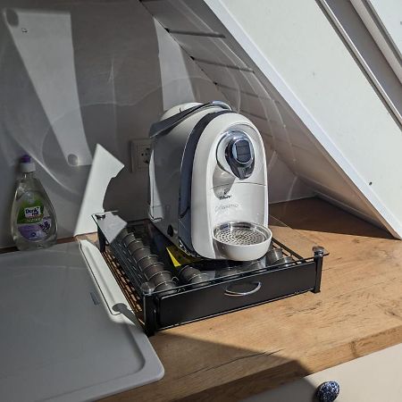 Helles Dachgeschoss-Appartement Krefeld Esterno foto