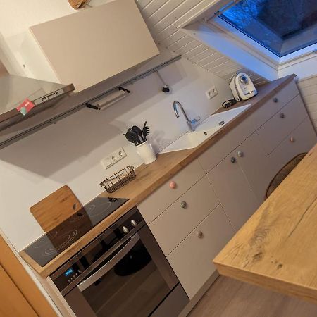 Helles Dachgeschoss-Appartement Krefeld Esterno foto