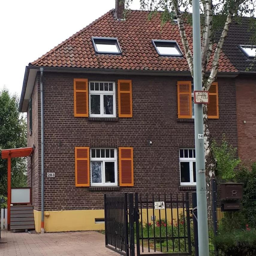 Helles Dachgeschoss-Appartement Krefeld Camera foto